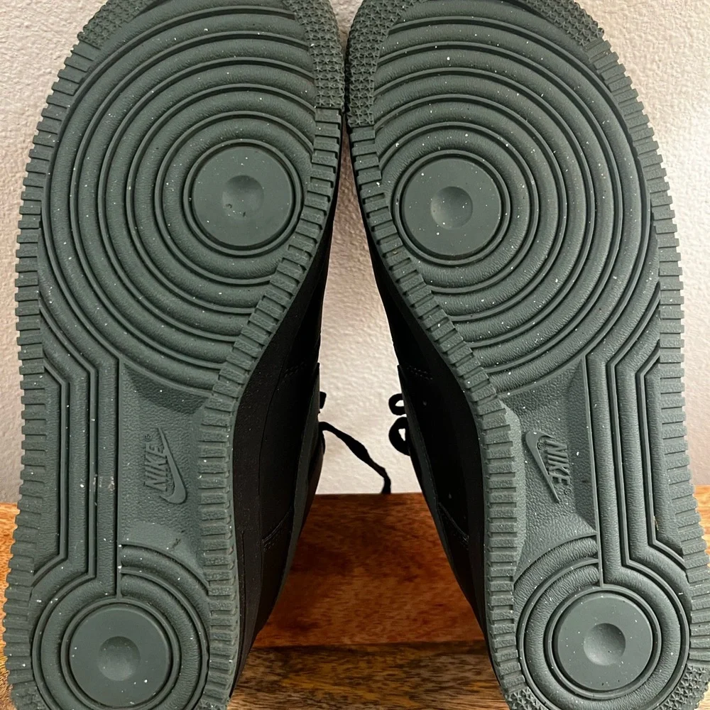 Nike Air Force 1 Low '07 Black Vintage Green - Picture 7 of 11
